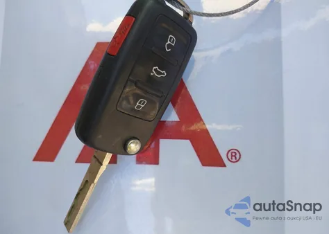 2013 Volkswagen Jetta 2.0L Tdi из США, поврежденный, VIN 3VWLL7AJ1DM378428